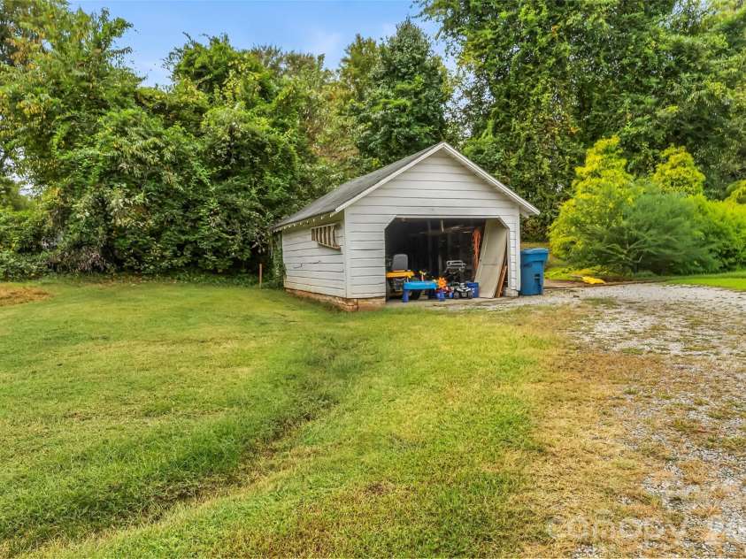 2290 US 70 Highway, Morganton, NC 28655.  MLS# CAR4310934, YatesRealty ID 3466. 