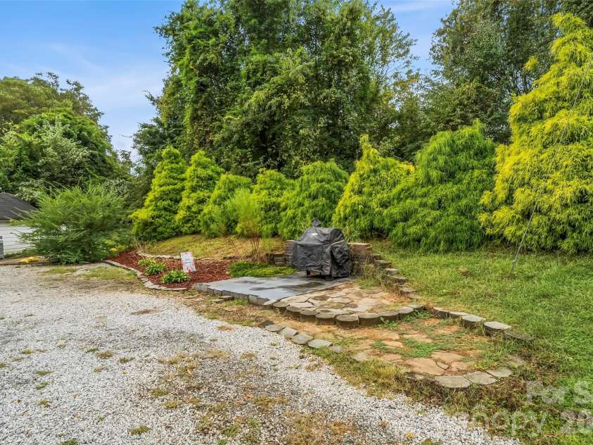 2290 US 70 Highway, Morganton, NC 28655.  MLS# CAR4310934, YatesRealty ID 3466. 