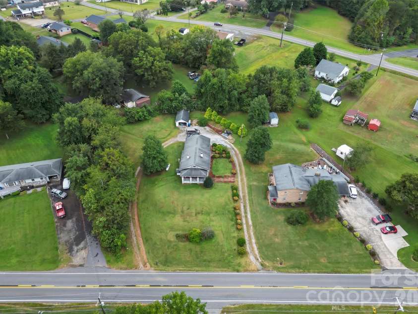 2290 US 70 Highway, Morganton, NC 28655.  MLS# CAR4310934, YatesRealty ID 3466. 