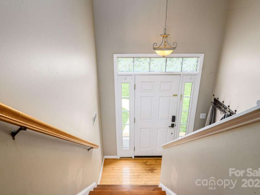 135 Winding Creek Road, Mocksville, NC 27028.  MLS# CAR4296191, YatesRealty ID 34660. 