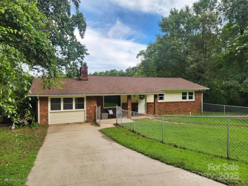 1309 Winfield Place, Lenoir, NC 28645.  MLS# CAR4296746, YatesRealty ID 34661. 