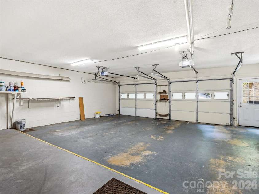 206 Camellia Way, Laurel Park, NC 28739.  MLS# CAR4398729, YatesRealty ID 34662. Over-sized 2-car garage