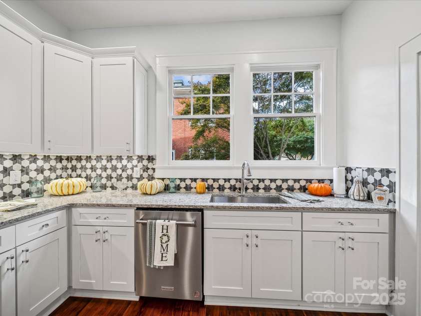 414 Fulton Street, Salisbury, NC 28144.  MLS# CAR4296048, YatesRealty ID 34663. 