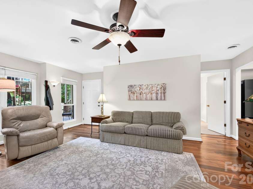 43 Ravencroft Lane, Asheville, NC 28803.  MLS# CAR4398624, YatesRealty ID 34664. Ceiling Fan