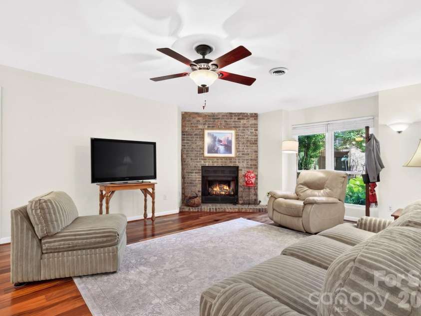 43 Ravencroft Lane, Asheville, NC 28803.  MLS# CAR4398624, YatesRealty ID 34664. Gas Log Fireplace