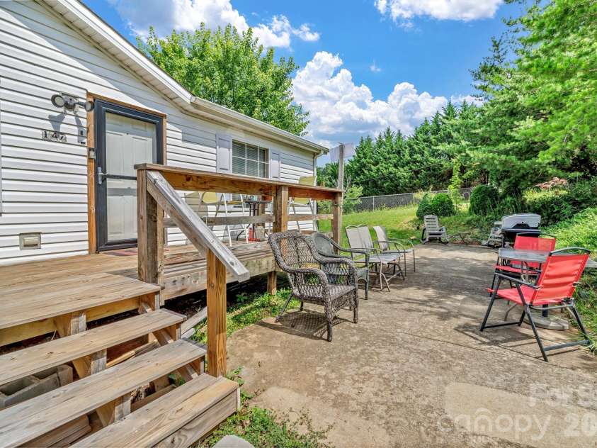 147 High Valley Estates Drive, Alexander, NC 28701.  MLS# CAR4399897, YatesRealty ID 34666. 