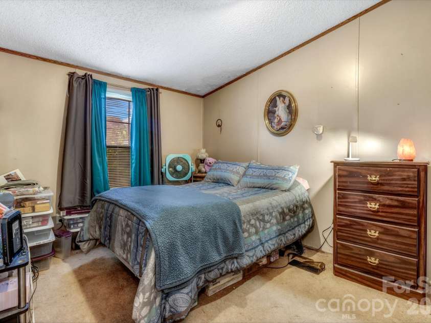 147 High Valley Estates Drive, Alexander, NC 28701.  MLS# CAR4399897, YatesRealty ID 34666. 