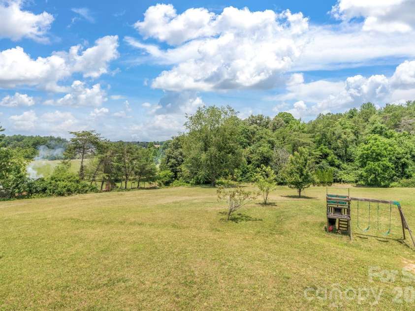 147 High Valley Estates Drive, Alexander, NC 28701.  MLS# CAR4399897, YatesRealty ID 34666. 