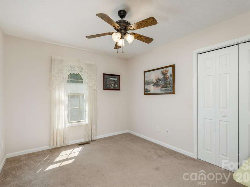 59 Smalltown Trail, Brevard, NC 28712.  MLS# CAR4399123, YatesRealty ID 34667. 3rd Bedroom