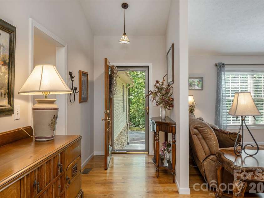59 Smalltown Trail, Brevard, NC 28712.  MLS# CAR4399123, YatesRealty ID 34667. Lovely Entryway