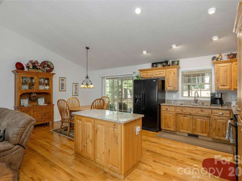 59 Smalltown Trail, Brevard, NC 28712.  MLS# CAR4399123, YatesRealty ID 34667. Open Kitchen