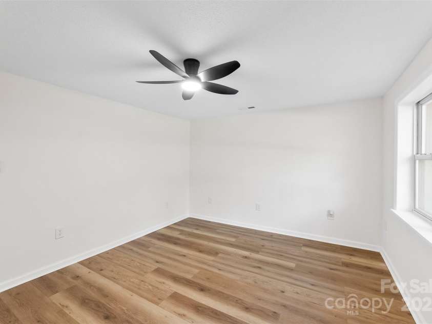 118 Lackey Street, Kings Mountain, NC 28086.  MLS# CAR4296865, YatesRealty ID 34669. 