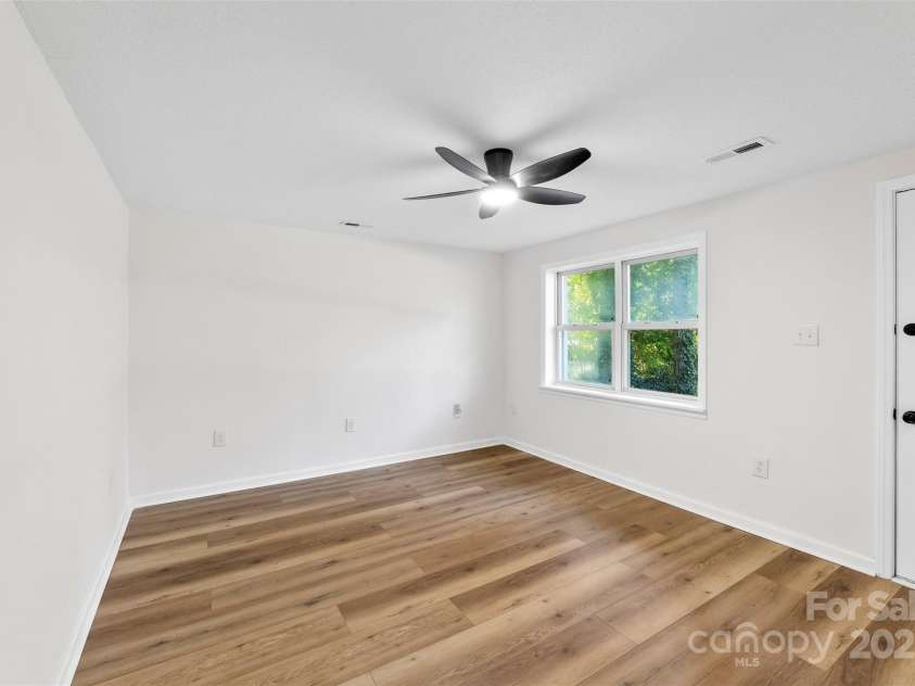 118 Lackey Street, Kings Mountain, NC 28086.  MLS# CAR4296865, YatesRealty ID 34669. 