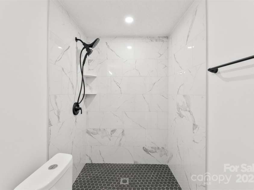 118 Lackey Street, Kings Mountain, NC 28086.  MLS# CAR4296865, YatesRealty ID 34669. 