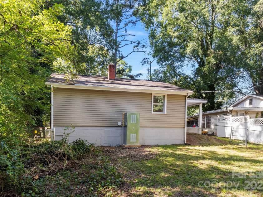 118 Lackey Street, Kings Mountain, NC 28086.  MLS# CAR4296865, YatesRealty ID 34669. 