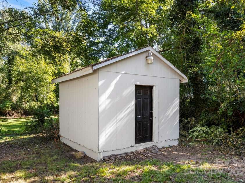 118 Lackey Street, Kings Mountain, NC 28086.  MLS# CAR4296865, YatesRealty ID 34669. 