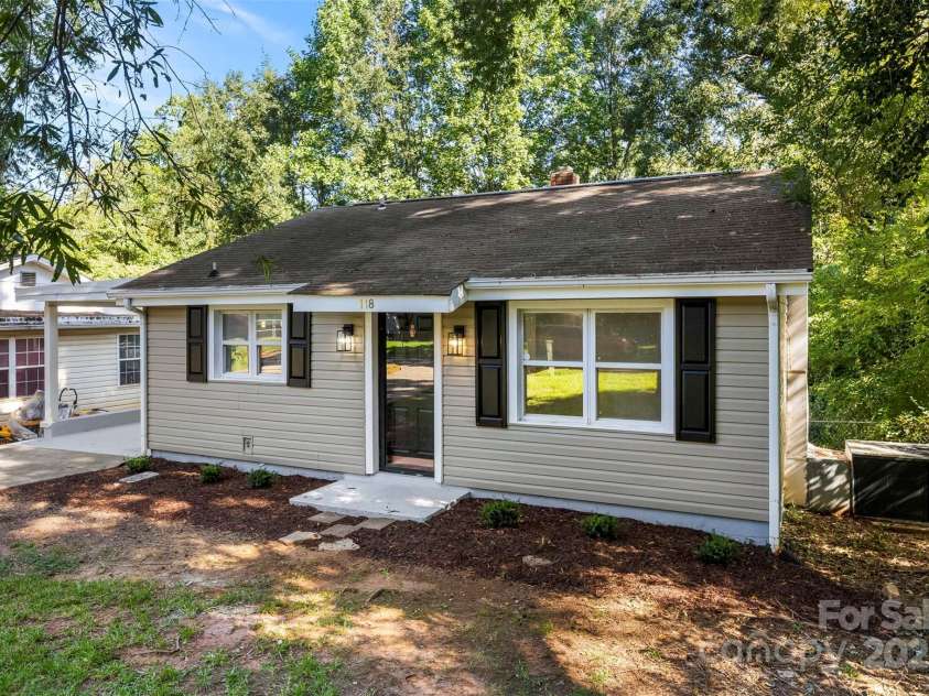118 Lackey Street, Kings Mountain, NC 28086.  MLS# CAR4296865, YatesRealty ID 34669. 