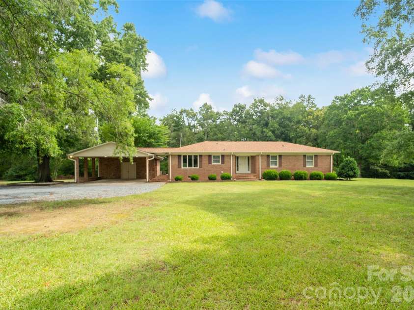 1515 Hasty Road, Marshville, NC 28103.  MLS# CAR4397031, YatesRealty ID 34669. 