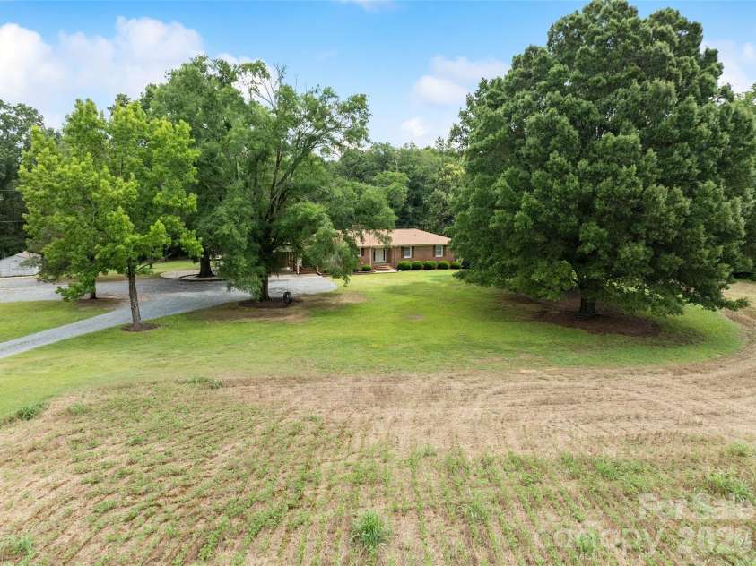 1515 Hasty Road, Marshville, NC 28103.  MLS# CAR4397031, YatesRealty ID 34669. 