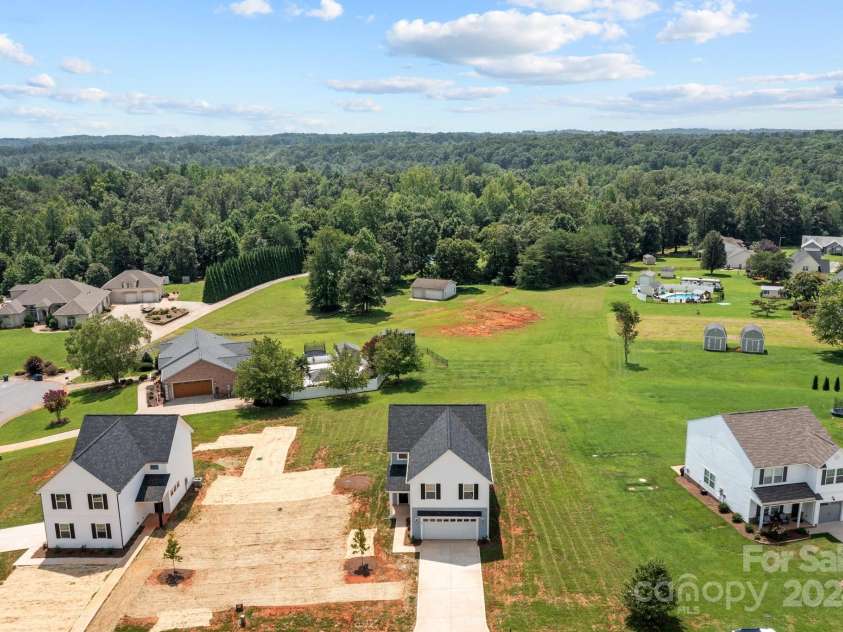 107 Dublin Court, Statesville, NC 28677.  MLS# CAR4172031, YatesRealty ID 3467. 