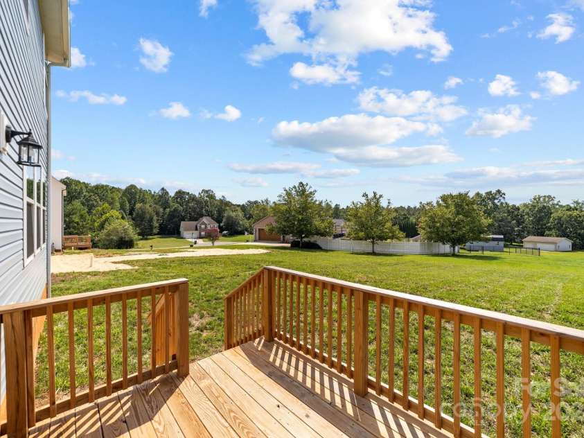 107 Dublin Court, Statesville, NC 28677.  MLS# CAR4172031, YatesRealty ID 3467. 