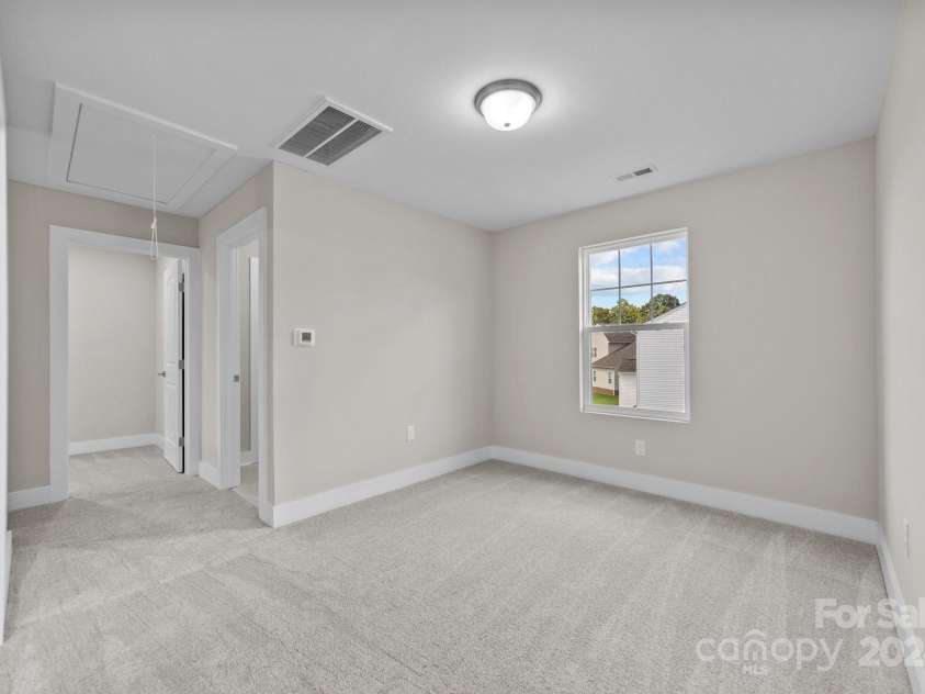 107 Dublin Court, Statesville, NC 28677.  MLS# CAR4172031, YatesRealty ID 3467. Loft