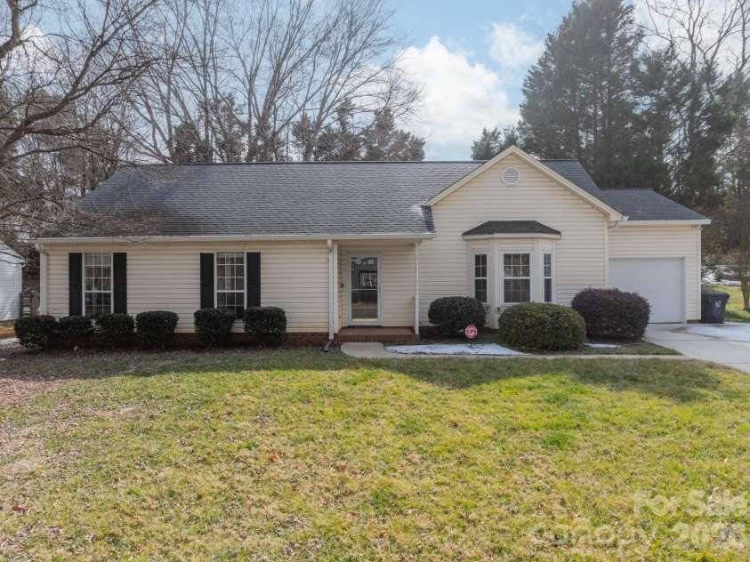9409 Cedar River Road, Huntersville, NC 28078.  MLS# CAR4335077, YatesRealty ID 3467. 