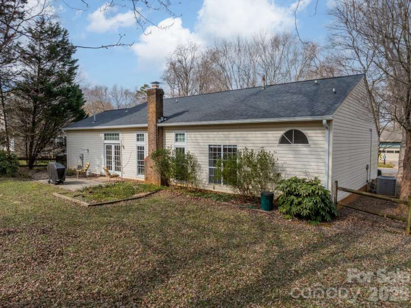 9409 Cedar River Road, Huntersville, NC 28078.  MLS# CAR4335077, YatesRealty ID 3467. 
