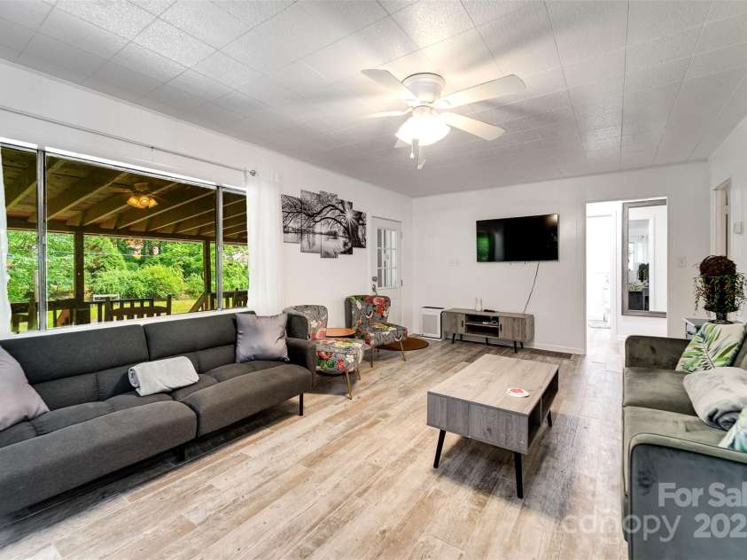 34 Kadie Lane, Topton, NC 28781.  MLS# CAR4296468, YatesRealty ID 34671. 