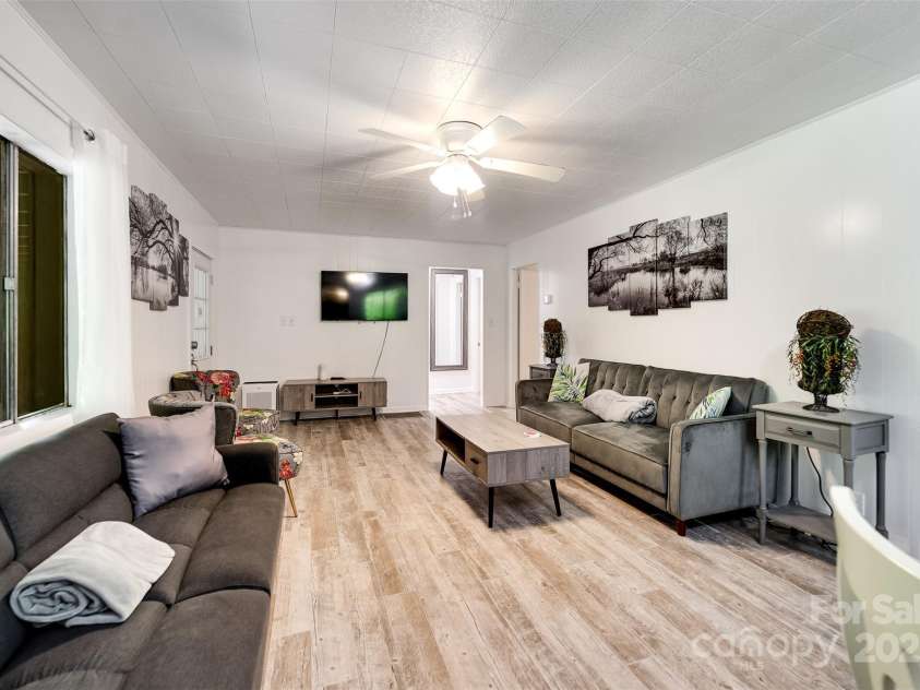 34 Kadie Lane, Topton, NC 28781.  MLS# CAR4296468, YatesRealty ID 34671. 