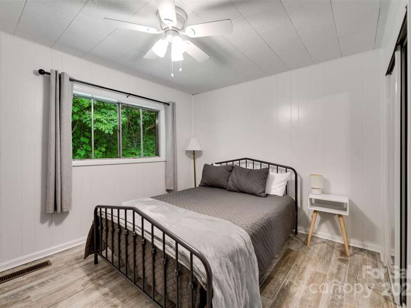 34 Kadie Lane, Topton, NC 28781.  MLS# CAR4296468, YatesRealty ID 34671. 