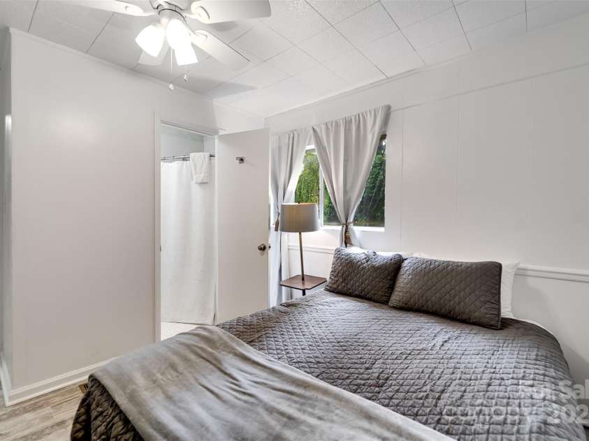 34 Kadie Lane, Topton, NC 28781.  MLS# CAR4296468, YatesRealty ID 34671. 