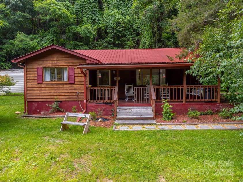 34 Kadie Lane, Topton, NC 28781.  MLS# CAR4296468, YatesRealty ID 34671. 