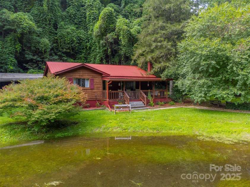 34 Kadie Lane, Topton, NC 28781.  MLS# CAR4296468, YatesRealty ID 34671. 