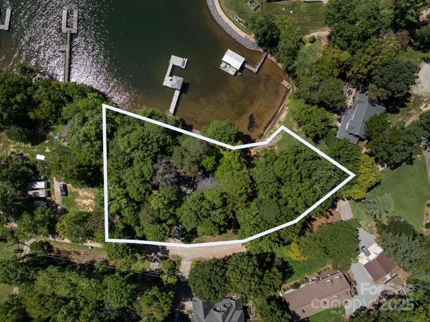 4875 Moore Street, Sherrills Ford, NC 28673.  MLS# CAR4296613, YatesRealty ID 34672. 