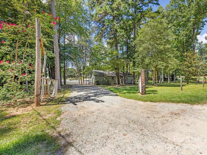 4875 Moore Street, Sherrills Ford, NC 28673.  MLS# CAR4296613, YatesRealty ID 34672. 