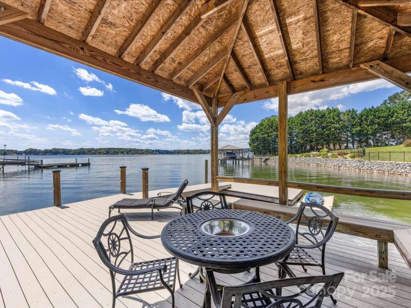 4875 Moore Street, Sherrills Ford, NC 28673.  MLS# CAR4296613, YatesRealty ID 34672. 