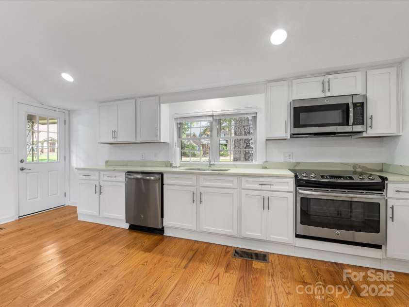 4875 Moore Street, Sherrills Ford, NC 28673.  MLS# CAR4296613, YatesRealty ID 34672. 