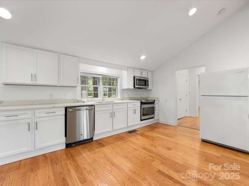 4875 Moore Street, Sherrills Ford, NC 28673.  MLS# CAR4296613, YatesRealty ID 34672. 