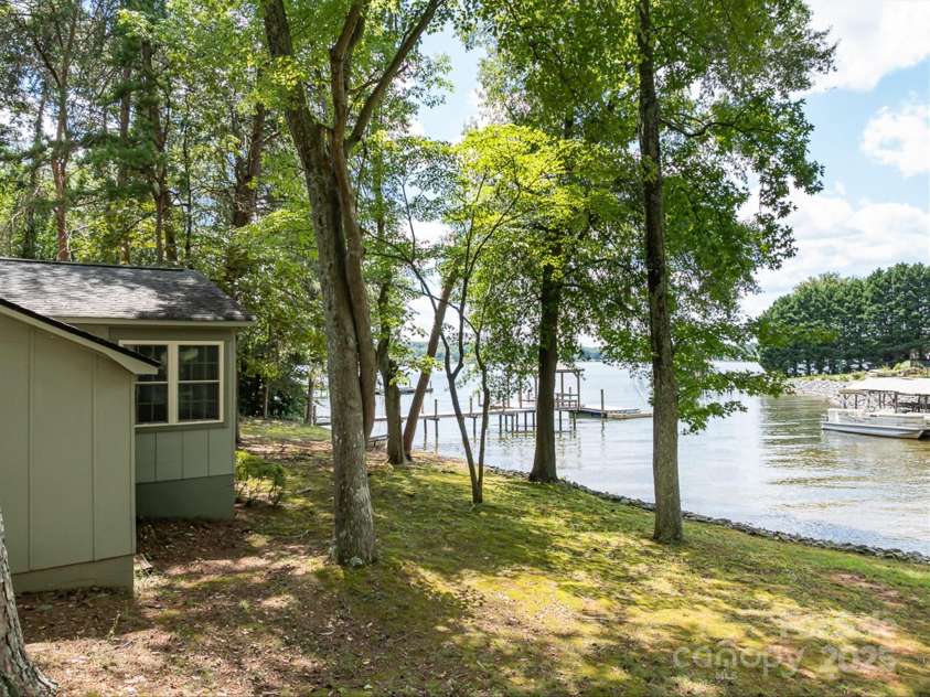 4875 Moore Street, Sherrills Ford, NC 28673.  MLS# CAR4296613, YatesRealty ID 34672. 