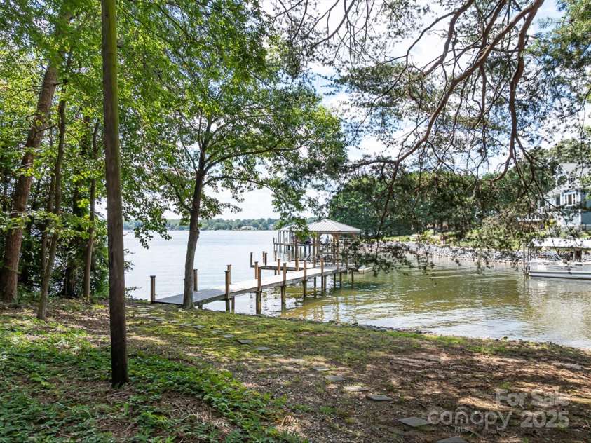 4875 Moore Street, Sherrills Ford, NC 28673.  MLS# CAR4296613, YatesRealty ID 34672. 