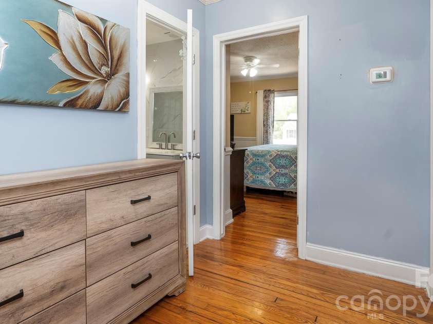 7816 Lane Drive, Charlotte, NC 28212.  MLS# CAR4398982, YatesRealty ID 34672. 