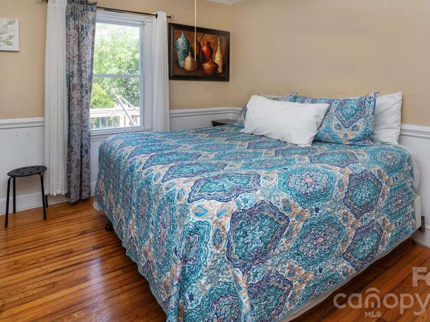7816 Lane Drive, Charlotte, NC 28212.  MLS# CAR4398982, YatesRealty ID 34672. 