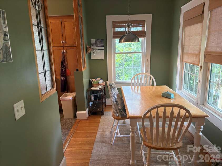 105 Silver Creek Road, Morganton, NC 28655.  MLS# CAR4398409, YatesRealty ID 34673. Breakfast Area