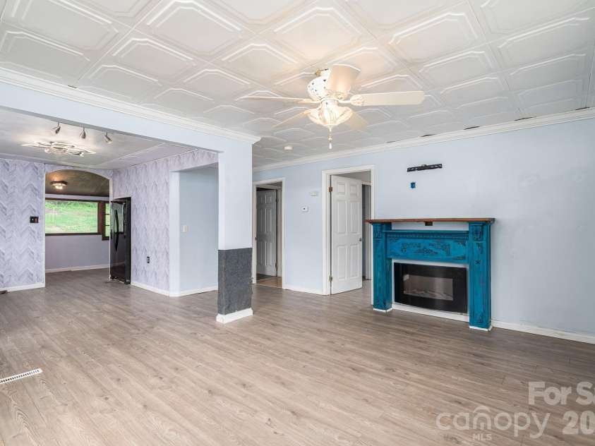 2639 Springbrook Circle, Gastonia, NC 28052.  MLS# CAR4399942, YatesRealty ID 34674. 