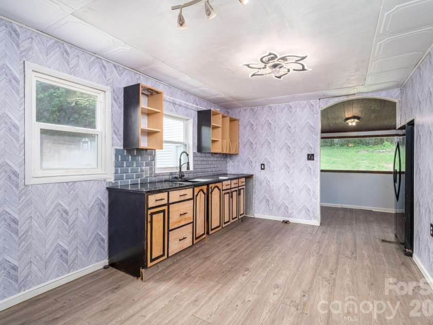2639 Springbrook Circle, Gastonia, NC 28052.  MLS# CAR4399942, YatesRealty ID 34674. 