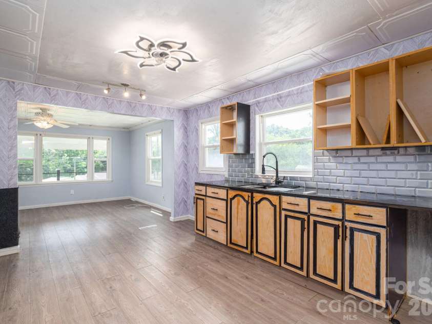 2639 Springbrook Circle, Gastonia, NC 28052.  MLS# CAR4399942, YatesRealty ID 34674. 