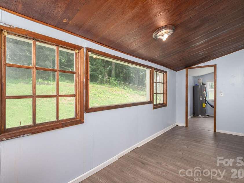2639 Springbrook Circle, Gastonia, NC 28052.  MLS# CAR4399942, YatesRealty ID 34674. 