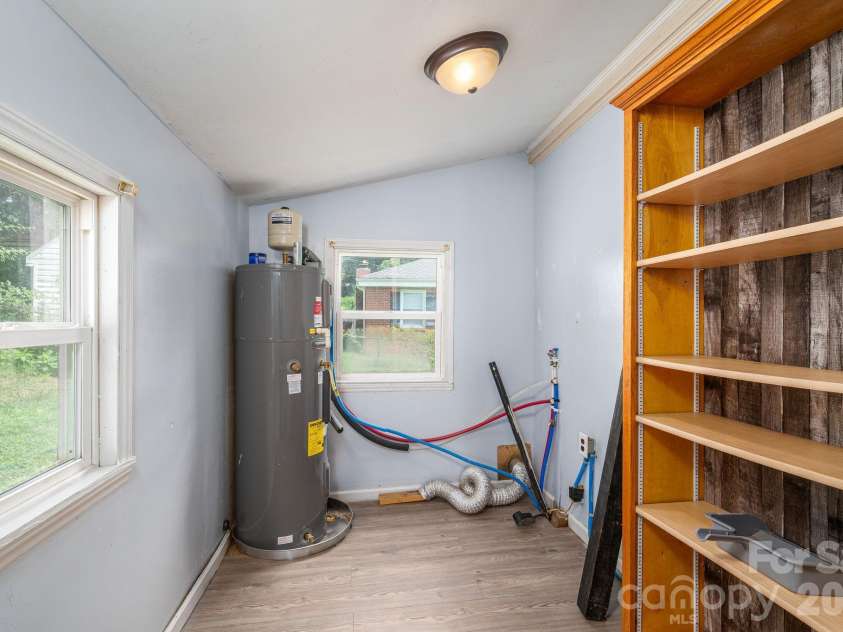2639 Springbrook Circle, Gastonia, NC 28052.  MLS# CAR4399942, YatesRealty ID 34674. 