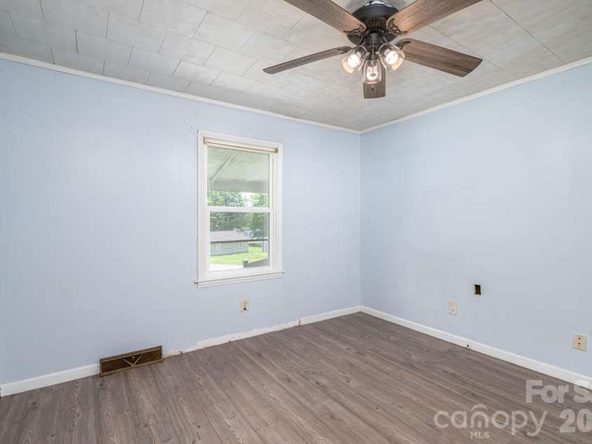 2639 Springbrook Circle, Gastonia, NC 28052.  MLS# CAR4399942, YatesRealty ID 34674. 